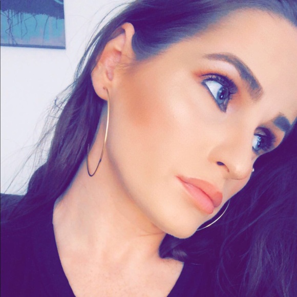 Meet your Posher, Brandi - Picture 6 of 7